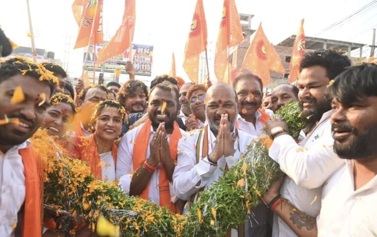 ‘బండి’కి మళ్లీ రాష్ట్ర పగ్గాలు వస్తున్నాయా.. ‘అంజన్న’.. ఆశీర్వాదంతో ‘కమలం’ వికసిస్తుందా!