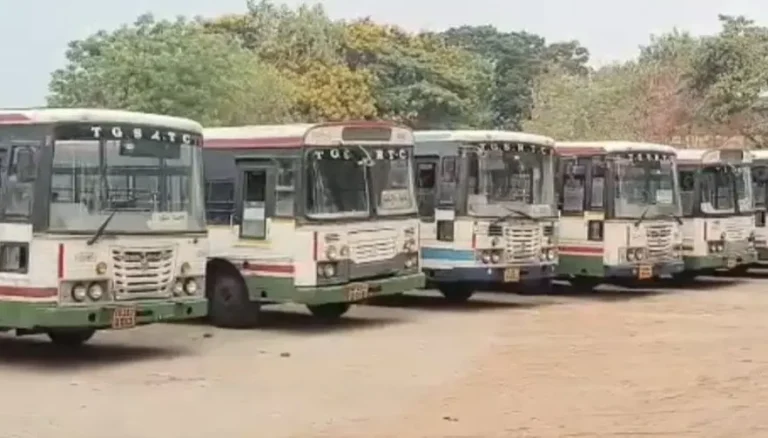 Rtc Strike | మోగిన స‌మ్మె సైర‌న్ .. ఆ ప్ర‌గ‌తి చ‌క్రాలు ఏమంటున్నాయ్‌