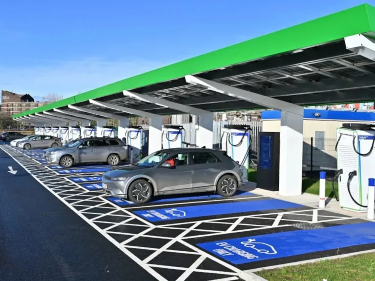 Ev Charging Stations | ఈవీ కొనుక్కోవ‌చ్చు.. చార్జింగ్‌కు ఇక నో ఫిక‌ర్‌.. ప‌ల్లెల్లోనూ అందుబాటులోకి స్టేష‌న్లు