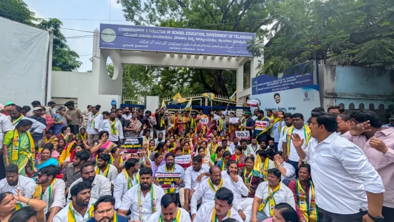 Fee regulation act | ఫీజుల నియంత్రణ చట్టం కోసం.. టీఆర్ఎస్ పోరుబాట