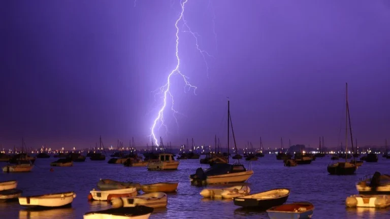 Thunderstorm | పిడుగుల కాలం.. జ‌ర జాగ్ర‌త్త  సుమా!